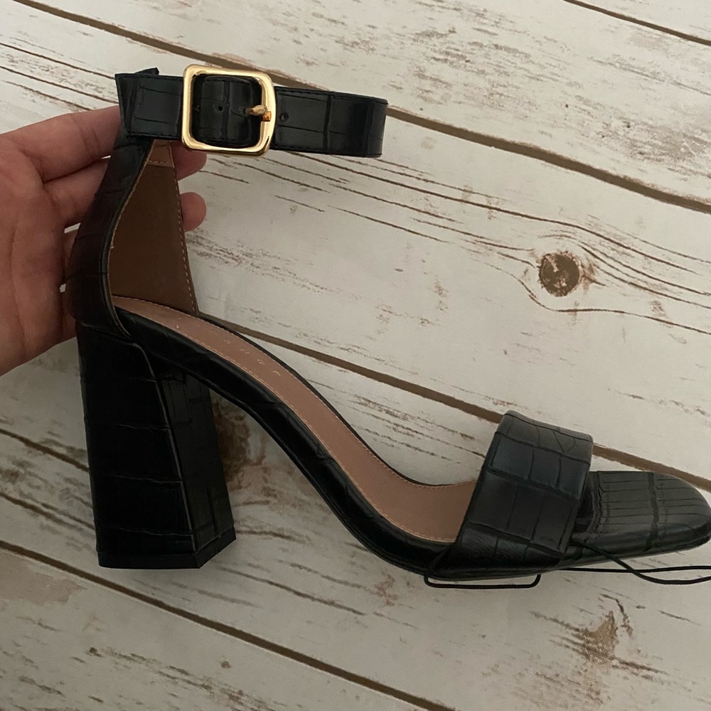 NWT Topshop Block Heels in Black